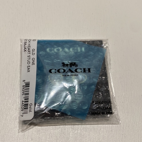 Coach Signature Heart Stud Earrings Sweet Baby Pink 14k Gold Plated Stud Post - Picture 2 of 5